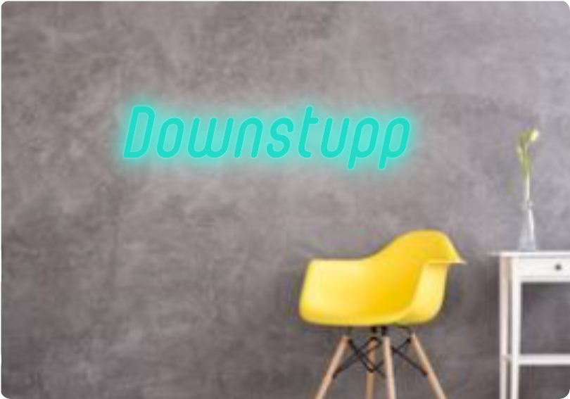 Custom text: Downstupp